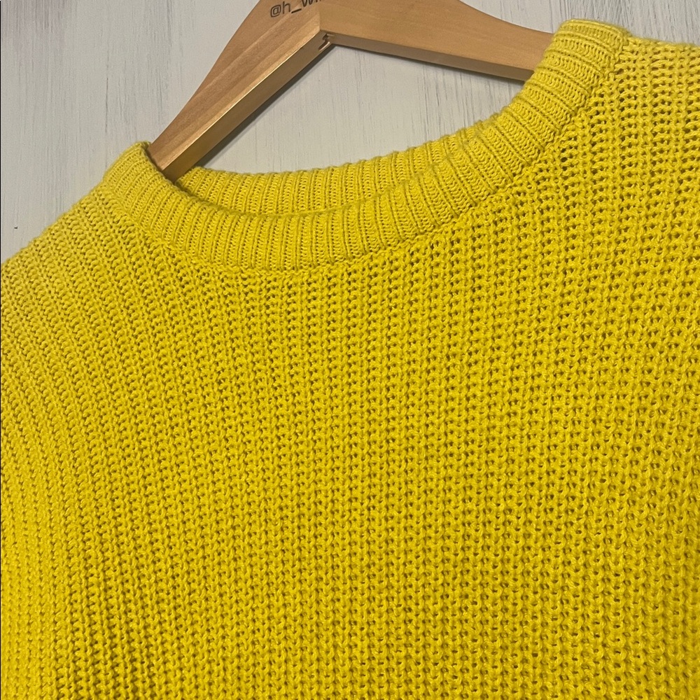 Urban Outfitters Yellow Knit Crewneck Sweater‎ Size S - Picture 2 of 6